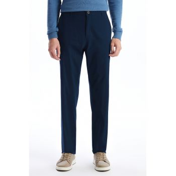 Pantaloni chino drepti