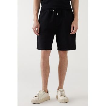 Pantaloni scurti cu buzunare laterale