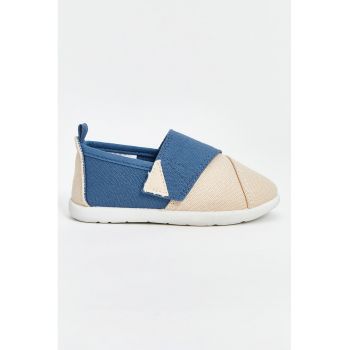 Pantofi din material textil cu velcro