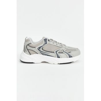 Pantofi sport cu insertii de plasa