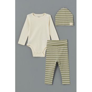 Set de imbracaminte cu dungi - 3 piese
