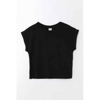 Tricou cu decolteu rotund si maneci rulate