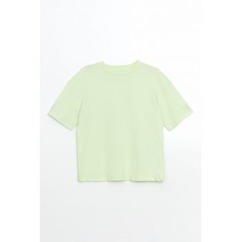 Tricou uni cu decolteu la baza gatului