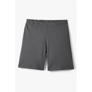 Pantaloni scurti cu model uni