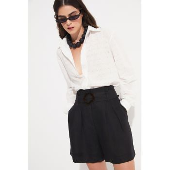Pantaloni scurti din in cu talie inalta