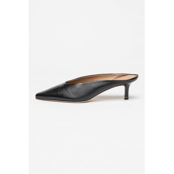 Pantofi din piele cu varf ascutit si toc kitten