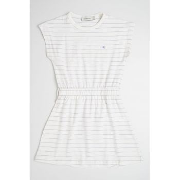 Rochie evazata cu model in dungi