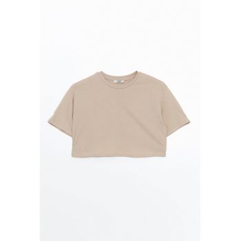 Tricou crop cu decolteu la baza gatului