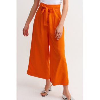 Pantaloni crop din amestec de in cu croiala ampla