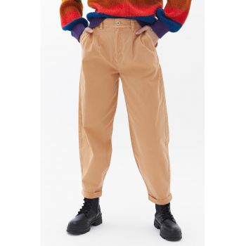 Pantaloni cu model uni si croiala conica