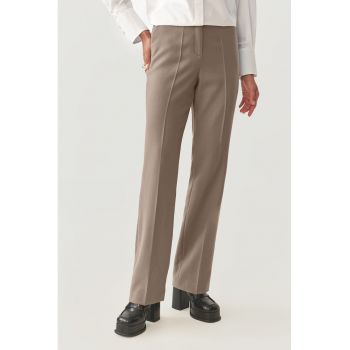 Pantaloni drepti cu talie inalta