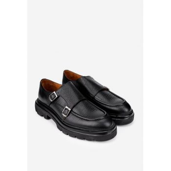 Pantofi barbati negri din piele texturata cu catarame metalice