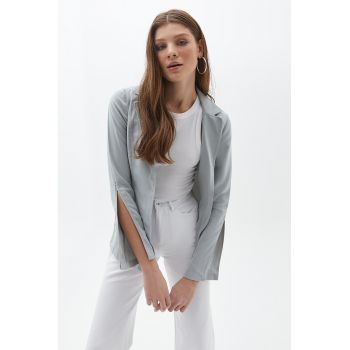 Sacou slim fit cu nasturi si slituri la maneci