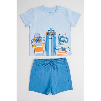 Set de tricou de bumbac cu imprimeu si pantaloni scurti