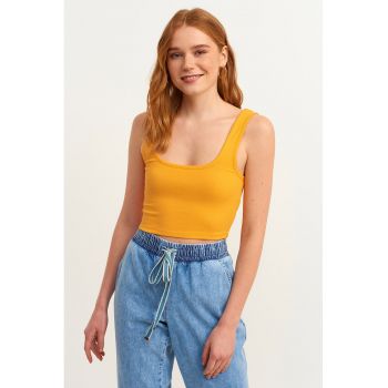 Top crop cu model striat