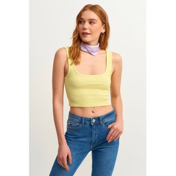 Top crop cu model striat