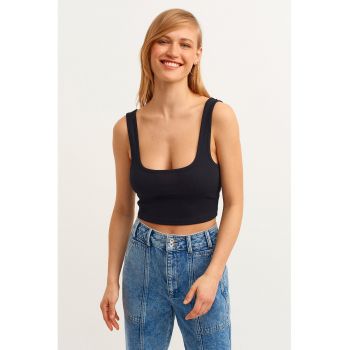 Top crop cu model striat
