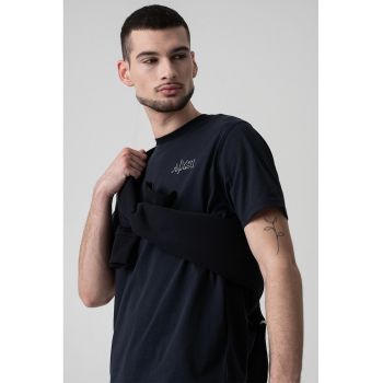 Tricou cu decolteu la baza gatului si logo