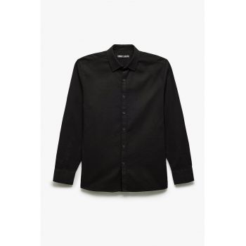Camasa slim fit cu guler ascutit