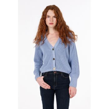 Cardigan tricotat cu nasturi