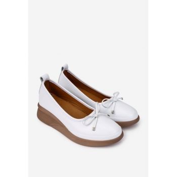 Pantofi dama albi cu accesoriu funda