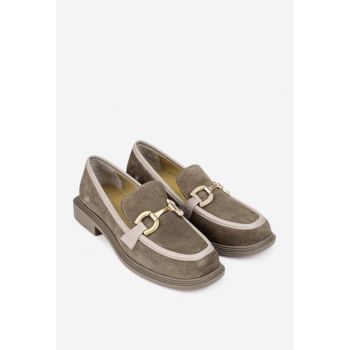 Pantofi dama  taupe din piele intoarsa cu ornament
