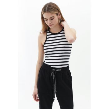 Top slim fit cu dungi