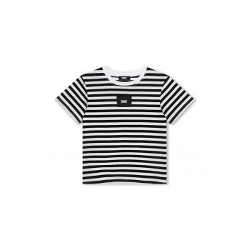 Tricou cu model in dungi