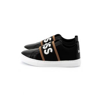 Pantofi slip-on cu logo supradimensionat