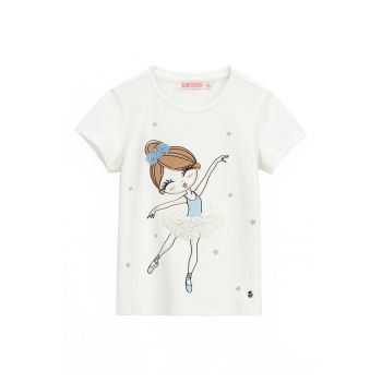 Tricou cu aplicatii 3D