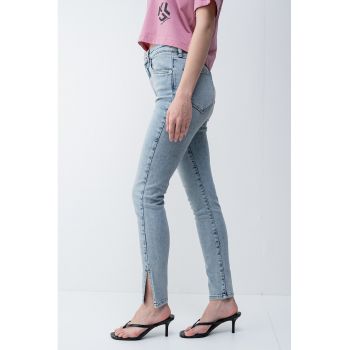 Blugi slim fit