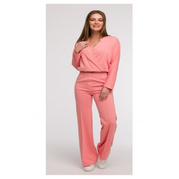 Pantaloni evazata -