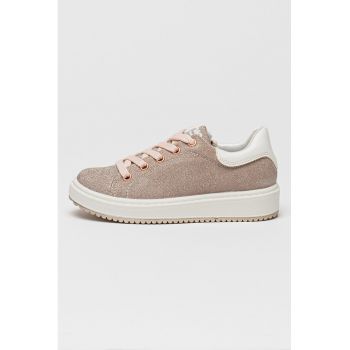 Pantofi sport cu talpa wedge si aspect stralucitor