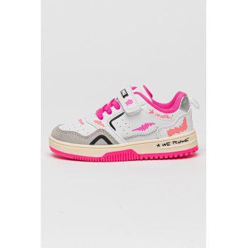 Pantofi sport din piele ecologica cu model si inchidere velcro