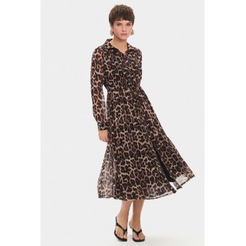 Rochie cu model si slit frontal