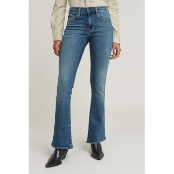 Blugi bootcut cu talie medie
