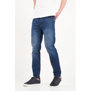 Blugi slim fit cu talie medie