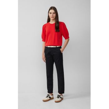 Pantaloni chino crop cu o curea