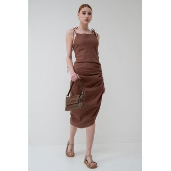 Rochie din amestec de in cu fronseuri