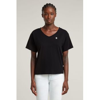 Tricou cu decolteu in V si logo