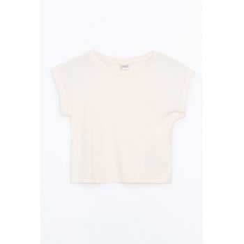 Tricou cu decolteu rotund si maneci rulate