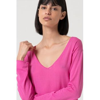 Bluza lejera cu decolteu in V