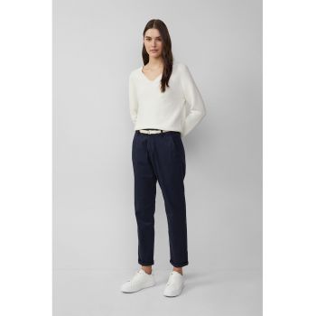 Pantaloni chino crop cu o curea