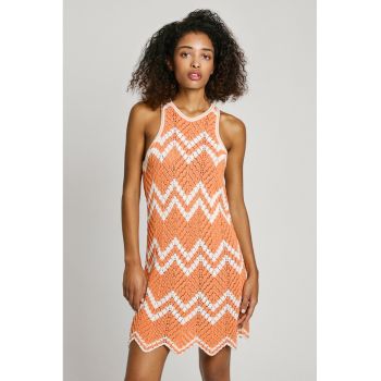 Rochie tricotata cu model