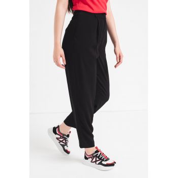 Pantaloni cu talie inalta