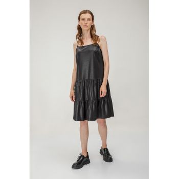 Rochie evazata cu decolteu patrat
