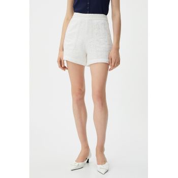 Pantaloni scurti cu talie inalta - din dantela Sangallo