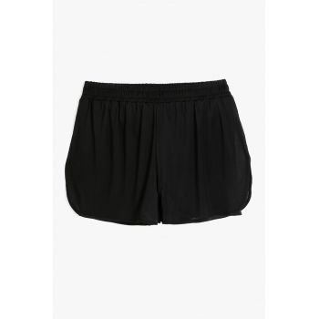 Pantaloni scurti slim fit