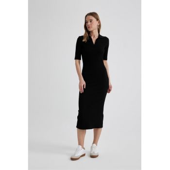 Rochie midi cu maneci medii