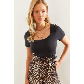 Tricou crop cu decolteu rotund